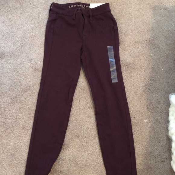 American Eagle Hi-Rise Maroon Jegging- Size 00 - Picture 1 of 3